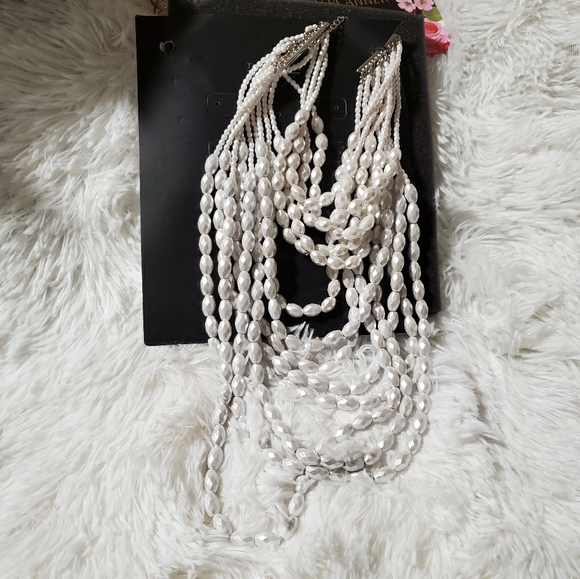 Pearl - Picture 1 of 1